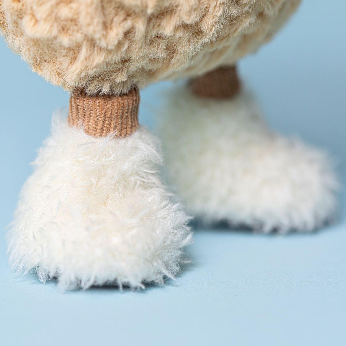 Jellycat Amuseable PEANUT Après Ski