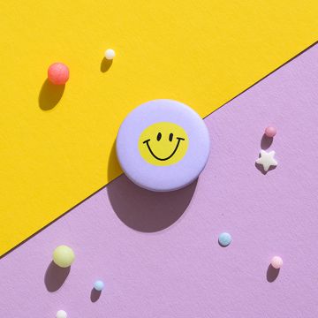 Ava & Yves Button SMILE flieder