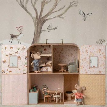 Suit Casa Dollhouse